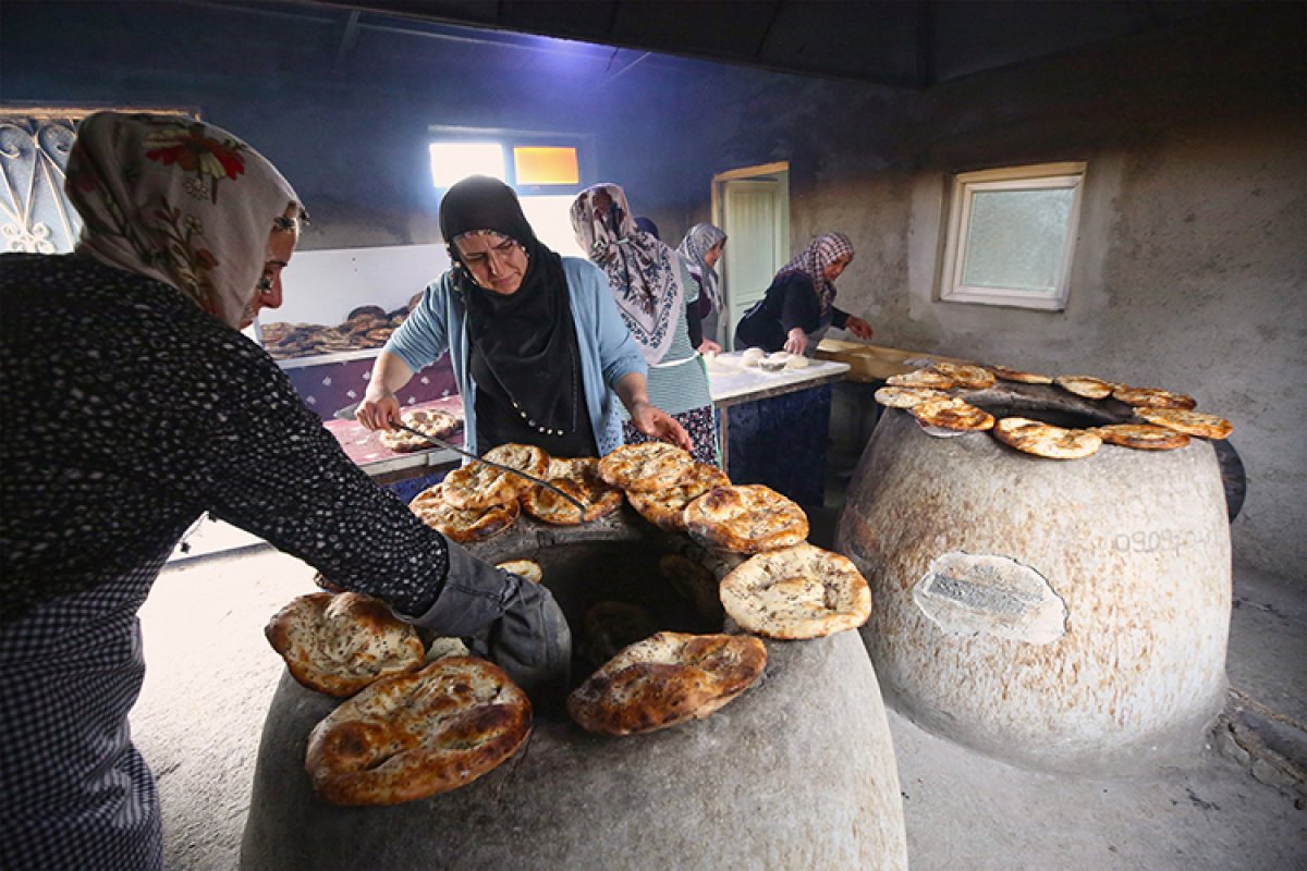 Emirdağ’da Mahalle Fırınları Yeniden Yanıyor: Dayanışma ve Tasarruf Bir Arada