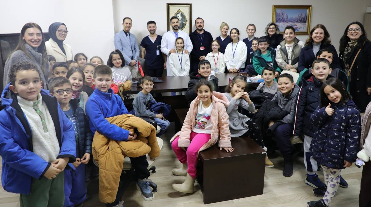 Minik öğrenciler AFSÜ’de sağlığı keşfetti