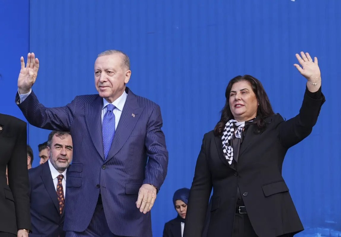 Erdoğan'dan AK Partiye geçen Özlem Çerçioğlu'na övgüler 