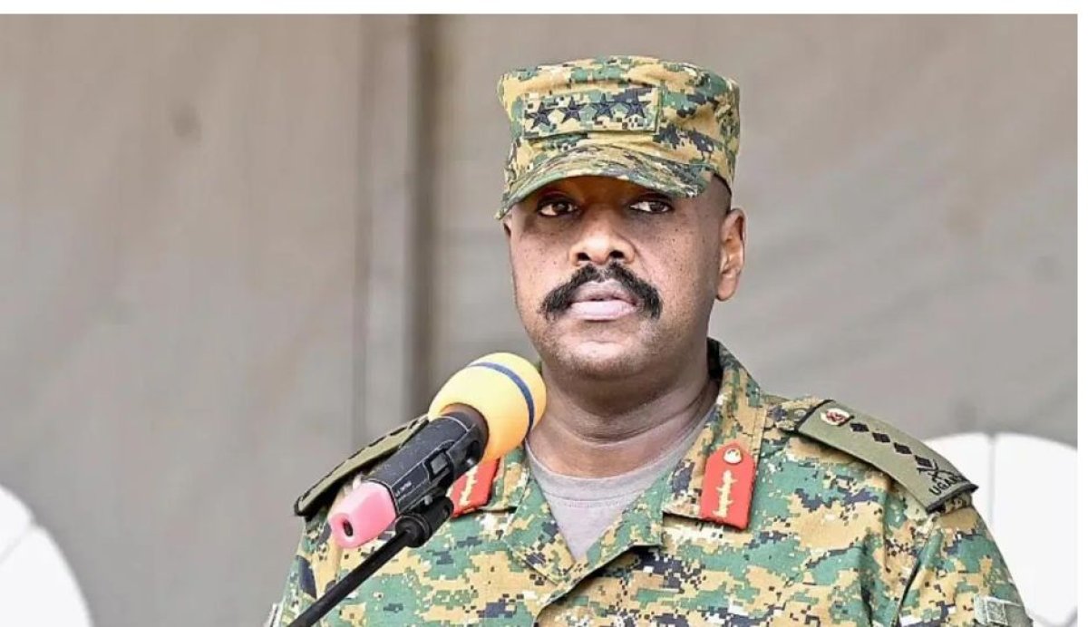 MESAJLARI SESSİZCE SİLDİ