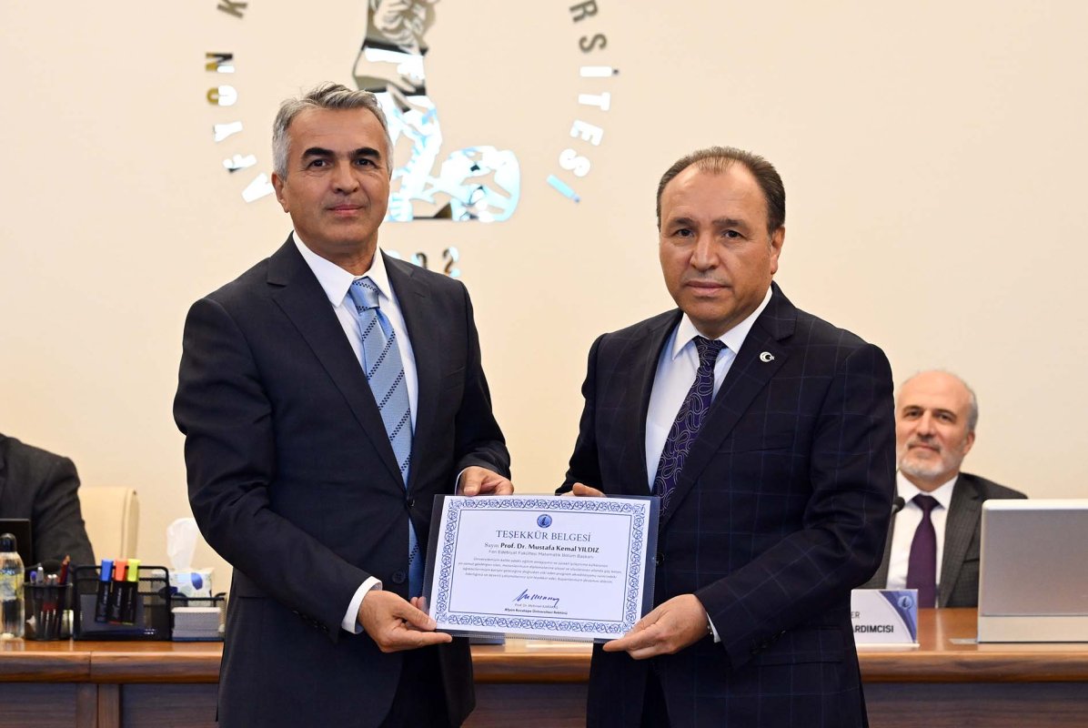 AKÜ’de Eğitimde Kalite Başarısı Belgelendi