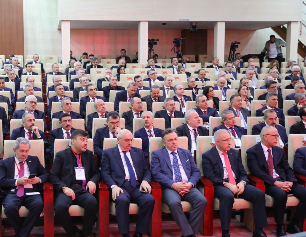 AKÜ Rektörü Ankara’daki ÜAK Toplantısına Katıldı