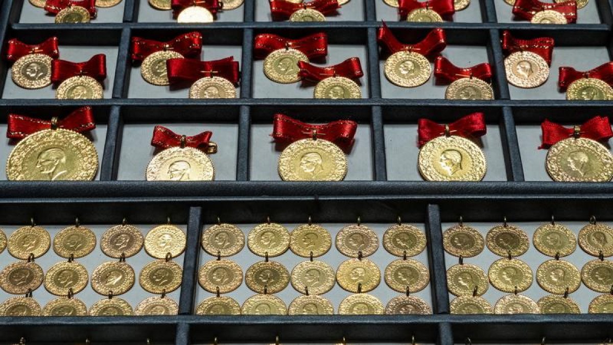 Altının gramı 7 bin 333 liradan işlem görüyor