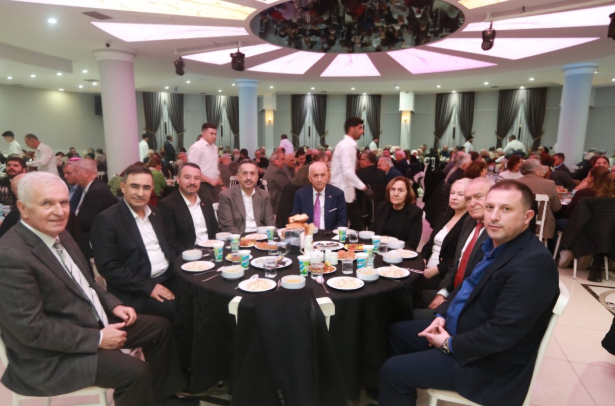 Sandıklılılar Ankara’daki iftar programında buluştu