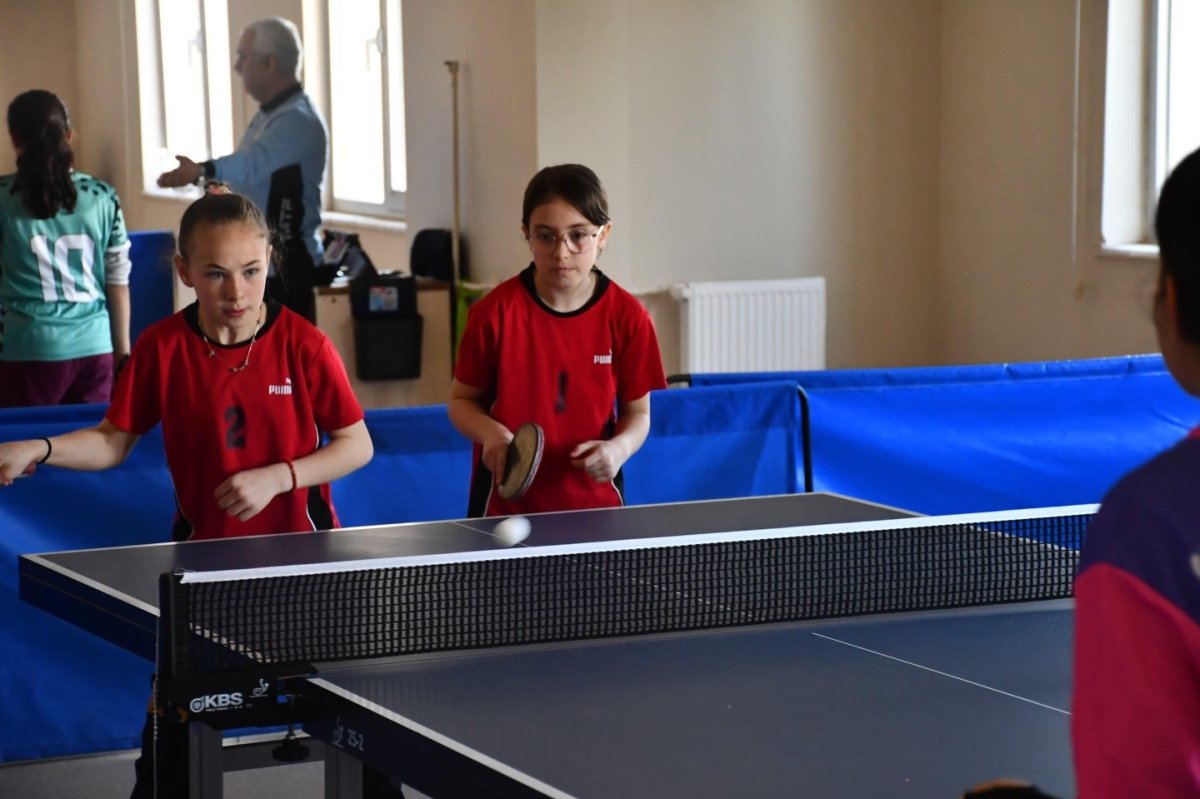 Afyon’da Küçük Kızlar Masa Tenisi İl Birinciliği Tamamlandı
