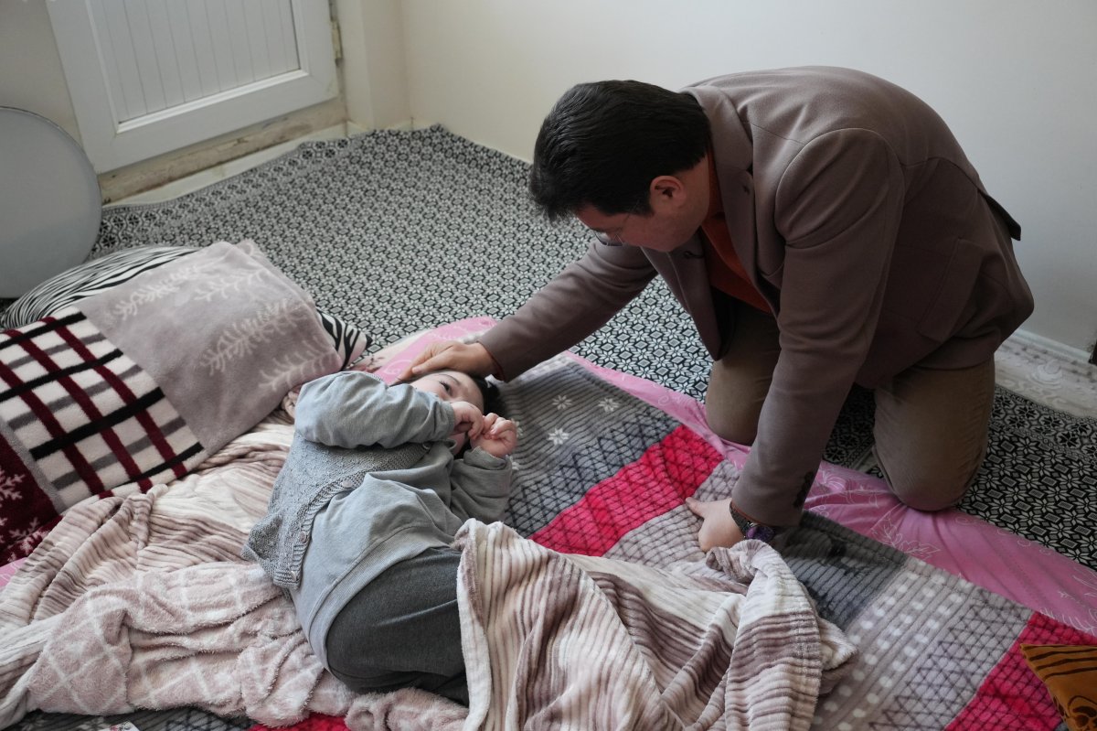 BAŞKAN AYNACI’DAN ANLAMLI AİLE ZİYARETİ