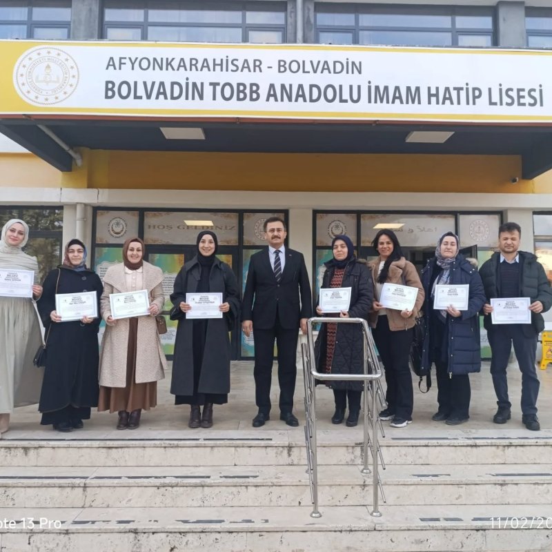 Bolvadin’de etwinning başarısı ödüllendirildi