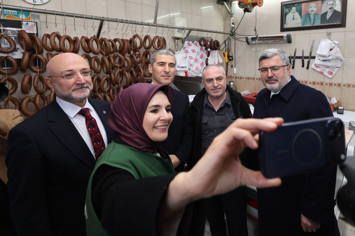 Bakan Göktaş ve Vali Aktaş’tan Sevgi Yolu’nda Esnaf Turu