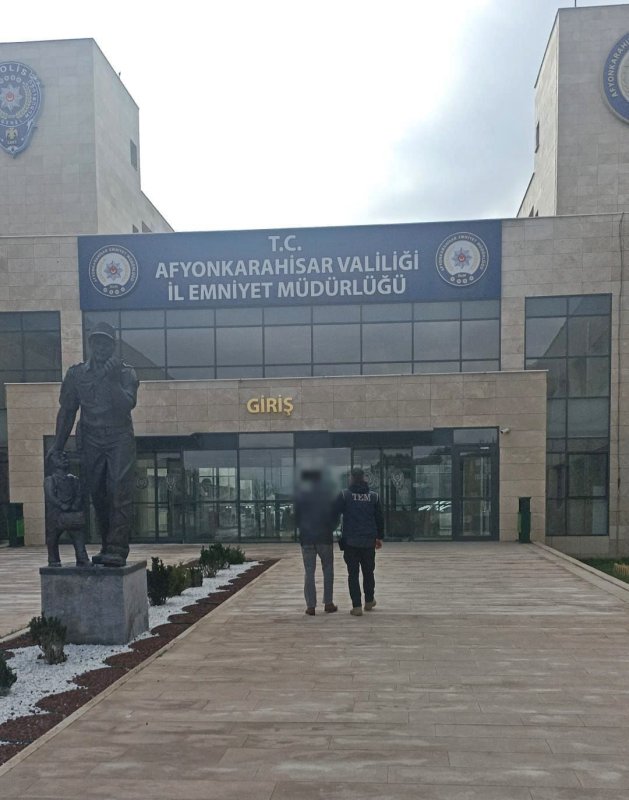 FETÖ firarisi eski komiser yardımcısı yakalandı