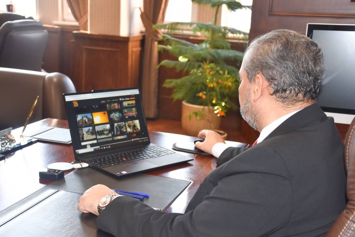 6 kategorideki 112 fotoğraf