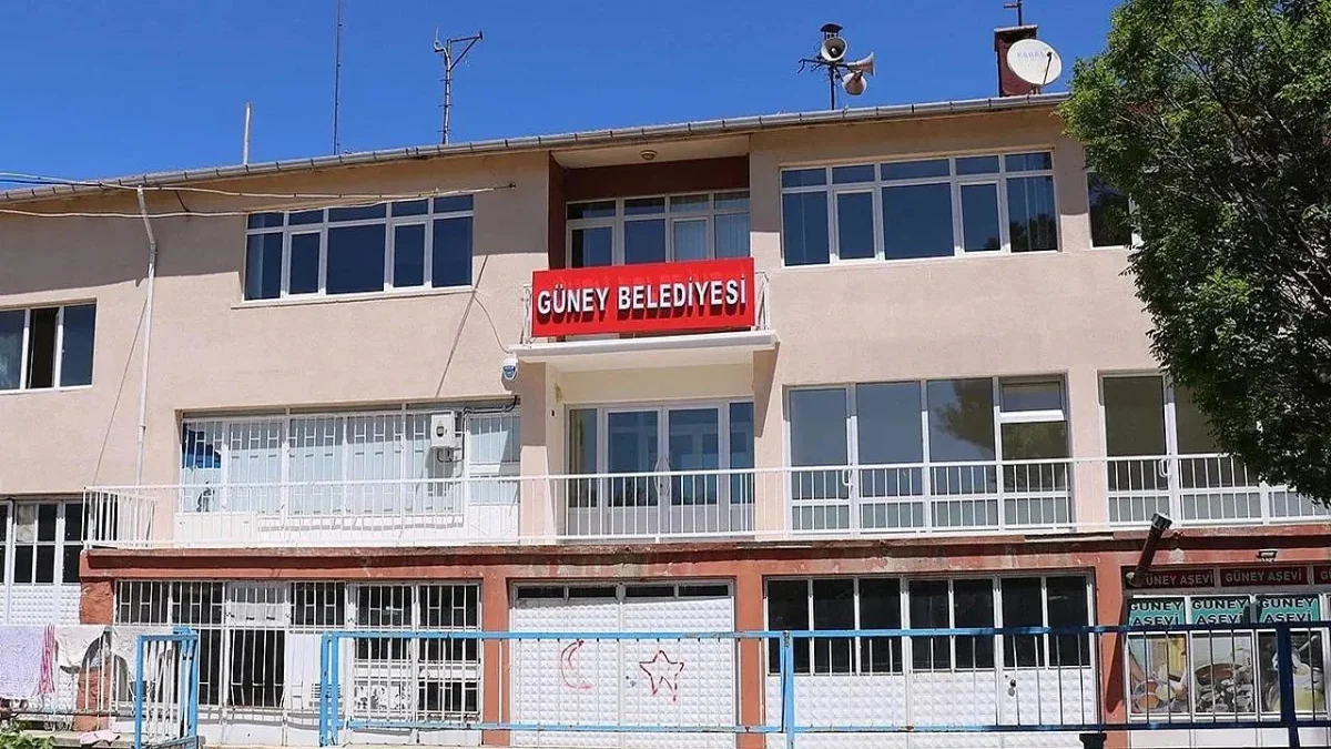 Güney Belediyesi’nde Görev Değişimi 