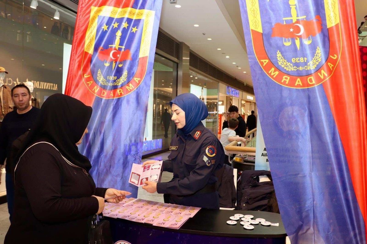 JANDARMADAN KADES TANITIMI