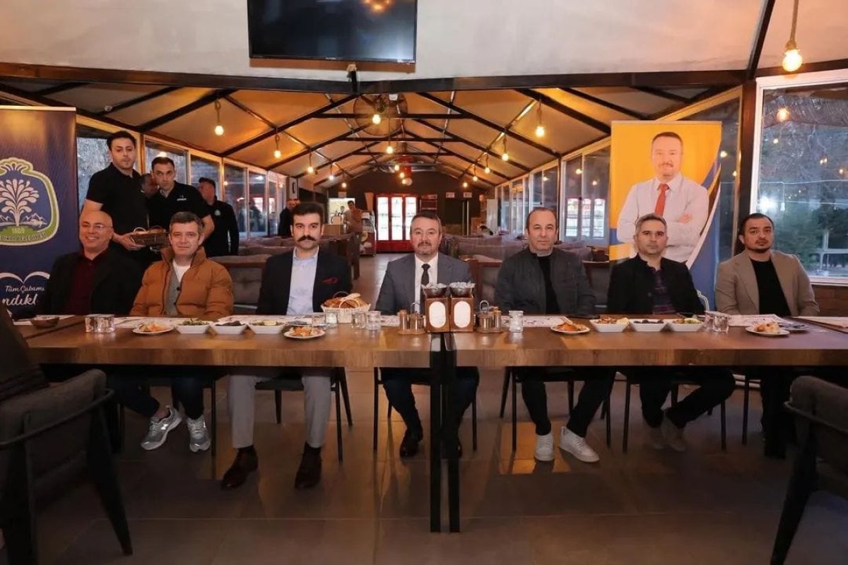 Muhtarlar iftarda bir araya geldi