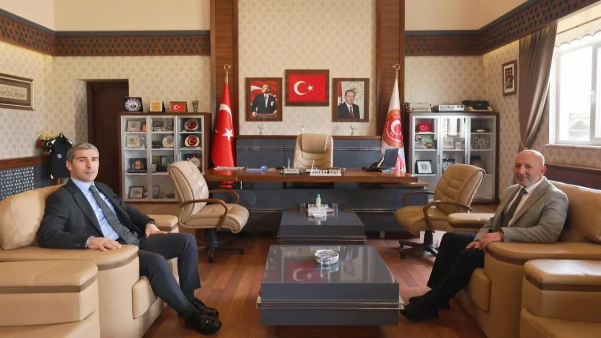 Vali Aktaş’tan Başkan Siper’e İade-i Ziyaret