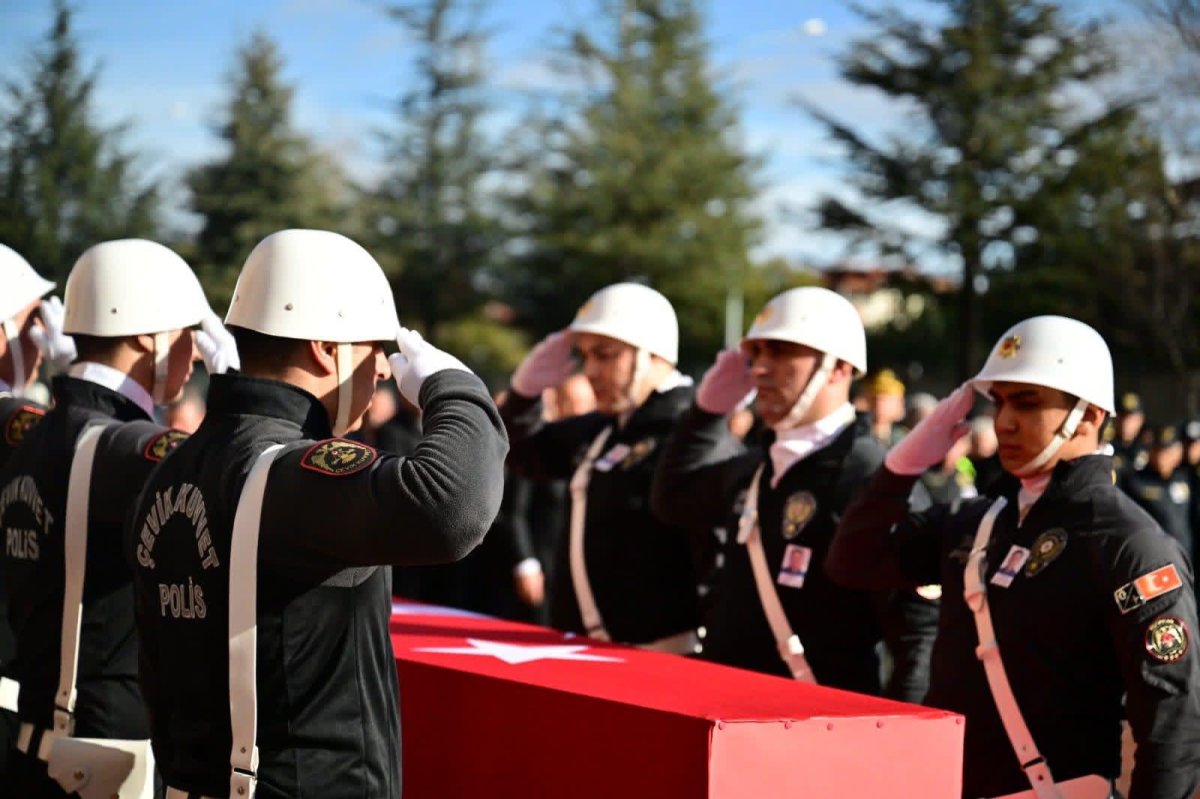 Afyonlu Polis Memuru Yıldırım Son Yolculuğuna Uğurlandı
