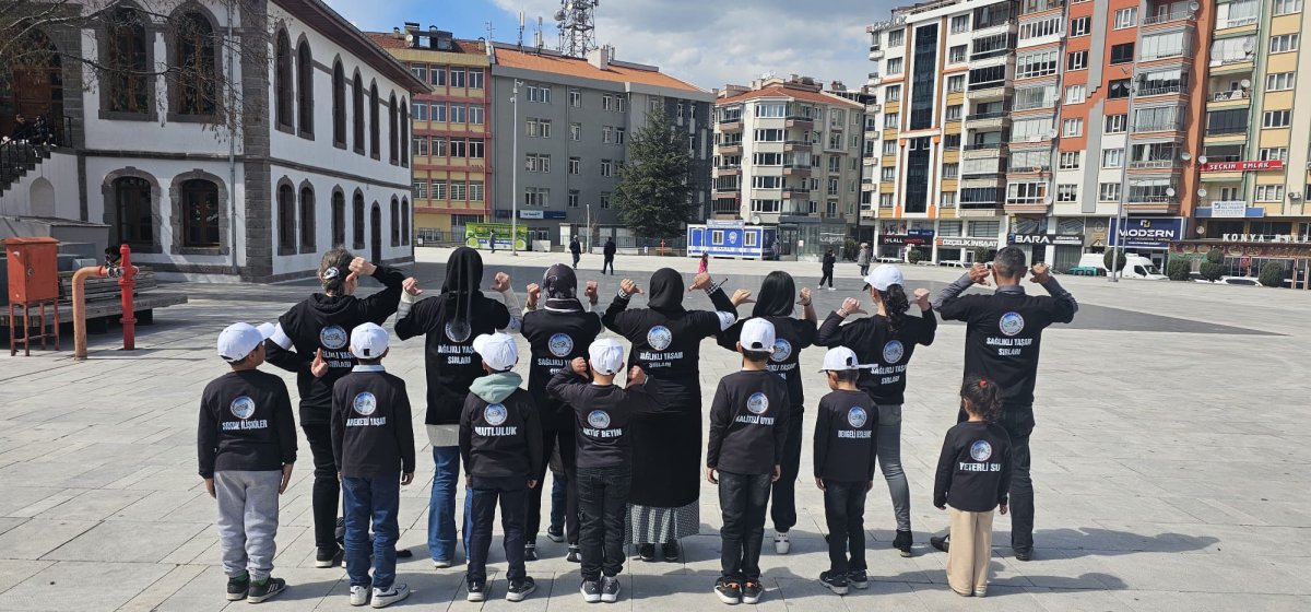 Kışlacık İlkokulu Öğrencilerinden Sağlık Yaşam Etkinliği 