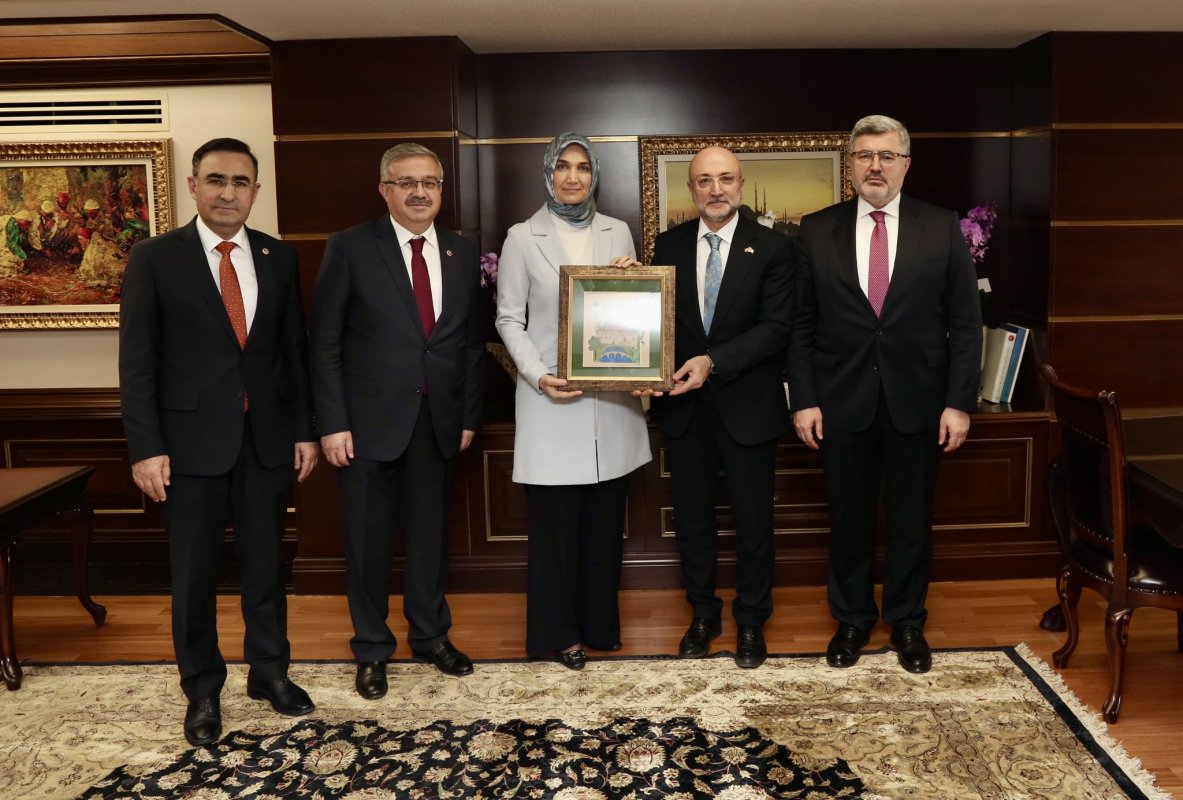 AK Parti Afyon Heyetinden Yiğitbaşı’na Hayırlı Olsun Ziyareti