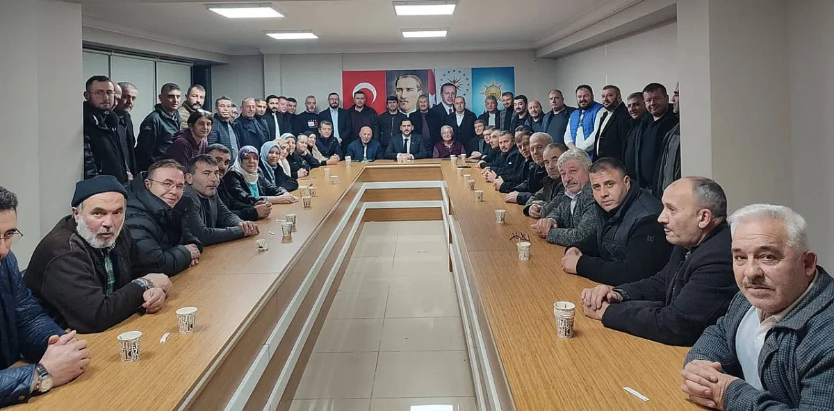 AK Parti Afyonkarahisar Merkez İlçe Teşkilatında Toplu İstifa