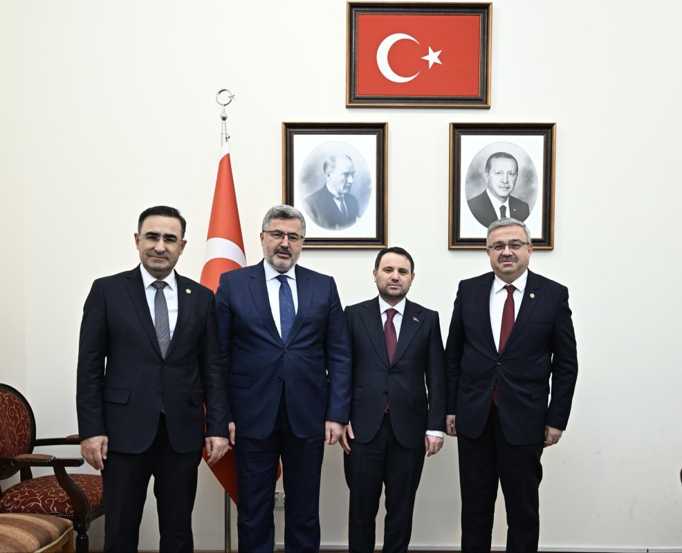 AK Partili Vekiller Bakan Gürlek ile görüştü
