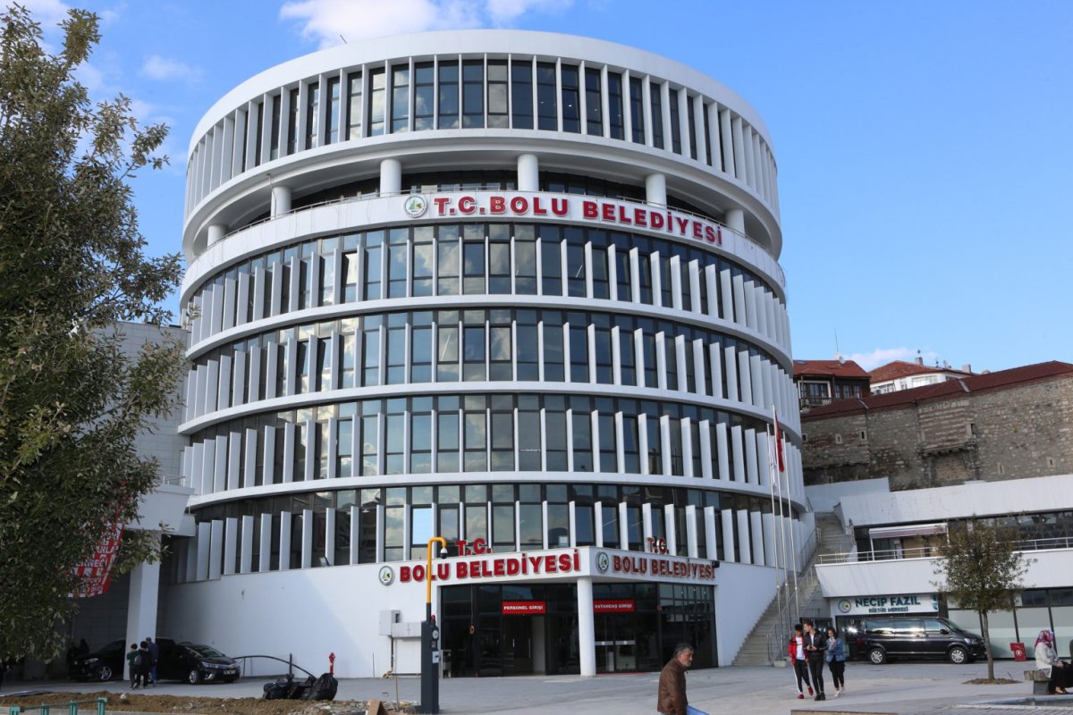 Bolu Belediyesi'nden iki kişi tutuklandı