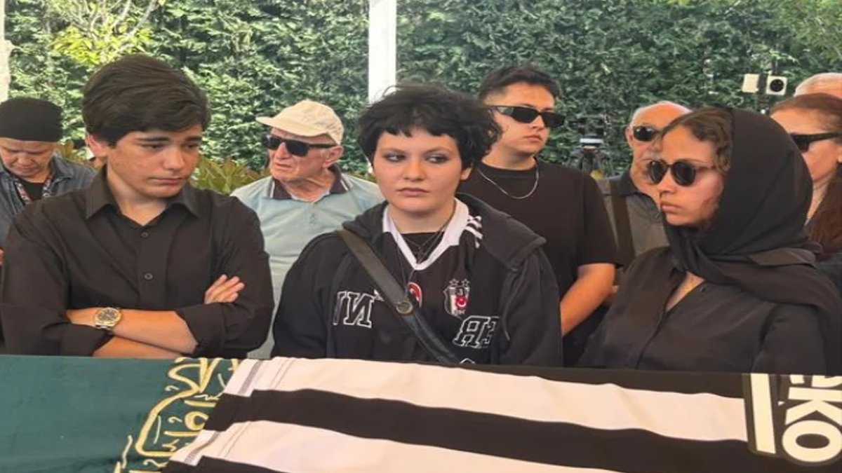 Reha Muhtar Son Yolculuğuna Uğurlandı: Cenazedeki Eksikler Dikkat Çekti