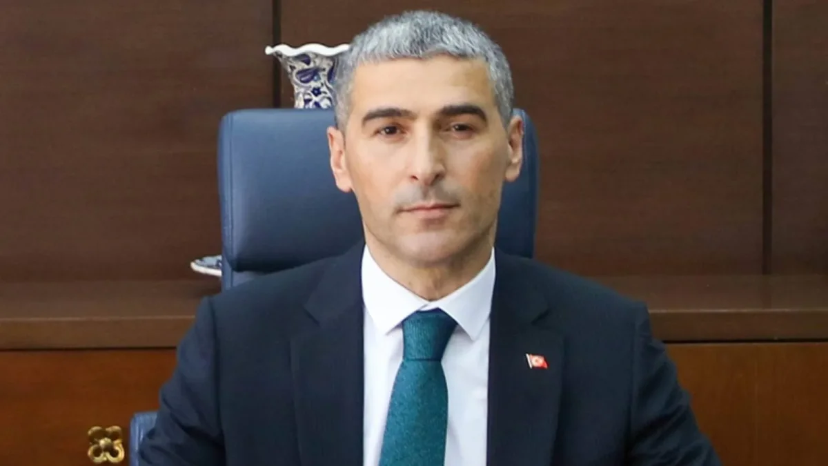 Afyonkarahisar’da Görev Değişimi: Yeni Vali Naci Aktaş