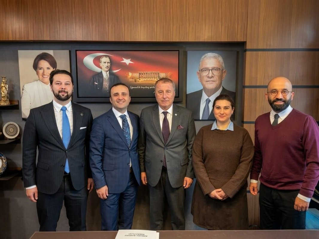 Hukukun evrensel değerleri konuşuldu