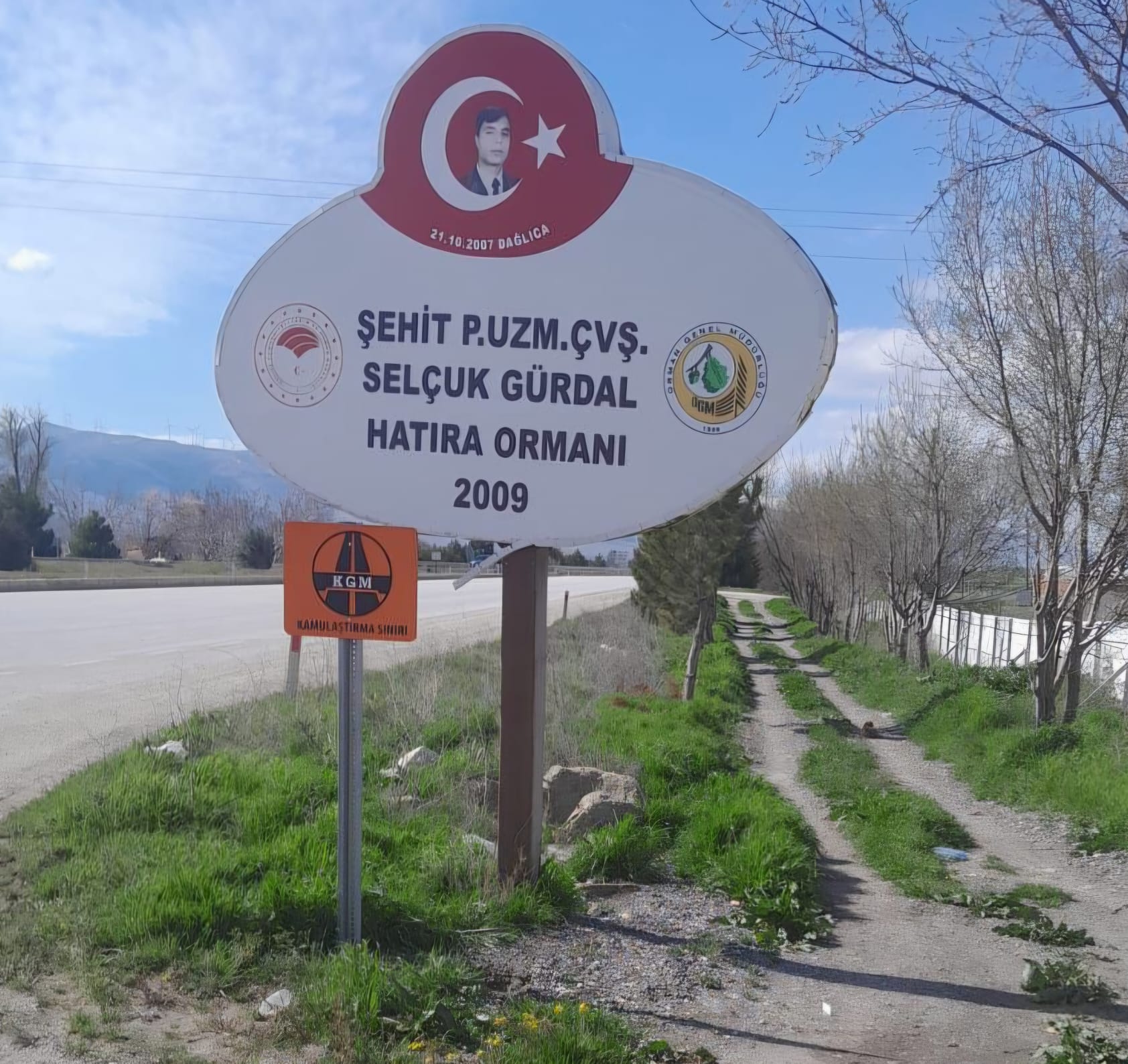 ŞEHİT HATIRASINA YAKIŞAN ADIM