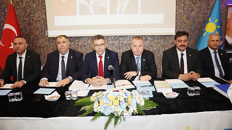 İYİ Parti Kurmayları Afyonkarahisar’da Teşkilatlarla Bir Araya Geldi