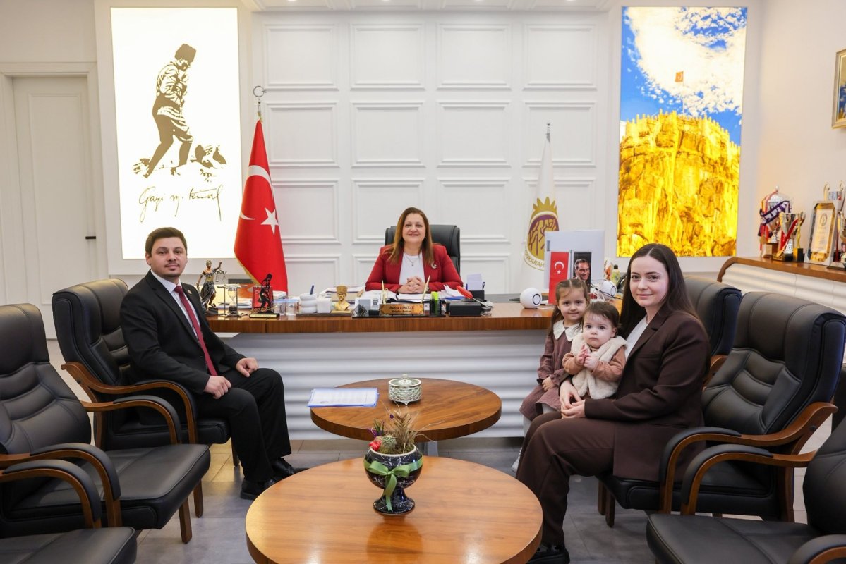 Köksal, Muhtarlarla Mahallelerin Sorunlarını Görüştü