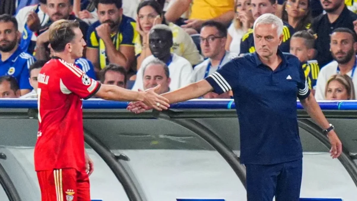 Fenerbahçe'de şaşırtan gerçek: Tedesco Mourinho'nun gerisinde kaldı