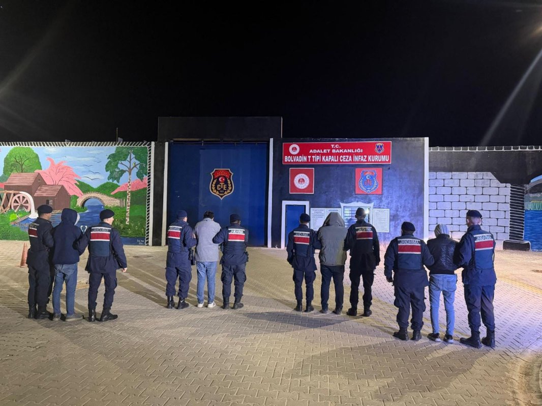 Uyuşturucu Operasyonu: 6 Şüpheli Tutuklandı