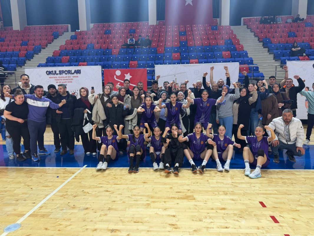 Milletvekili Özkaya’dan şampiyonluk kutlaması