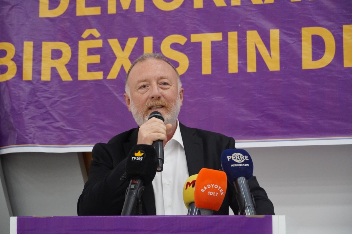 Sezai Temelli Adıyaman’da konuştu: ‘Silahlar sustu, şimdi siyaset konuşmalı’  - Videolu Haber