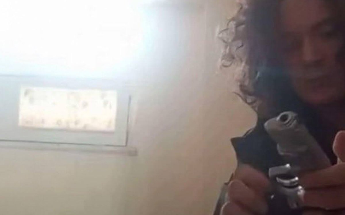 MARAŞ CANİSİ CANLI YAYINDA ŞARJÖRE MERMİ DE BASMIŞ