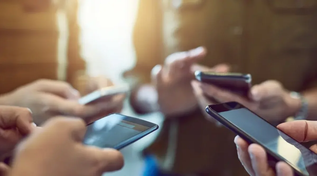 Telefon pazarı 14 yılın dibini gördü!