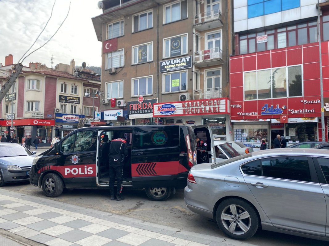 Afyonkarahisar polisi uyuşturucuya geçit vermedi