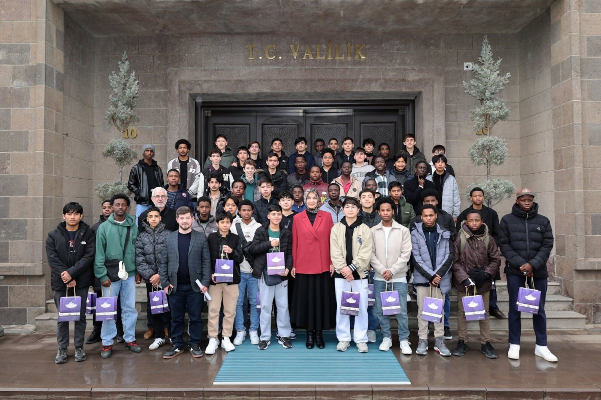 35 Ülkeden Gelen Öğrenciler Afyonkarahisar’da