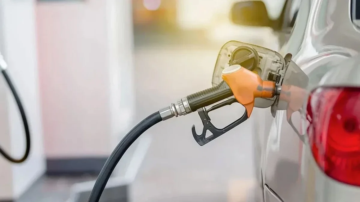 Benzine zam geliyor: Tarih belli oldu