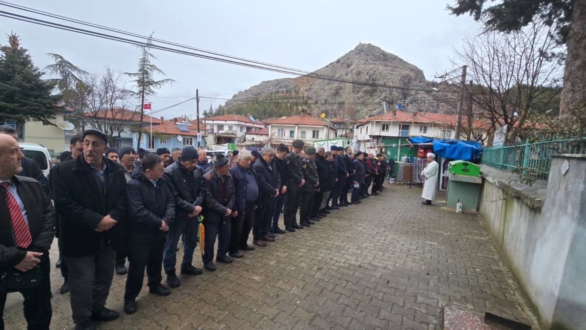 Şehit Annesi Raziye Kılıçaslan Dualarla Son Yolculuğuna Uğurlandı